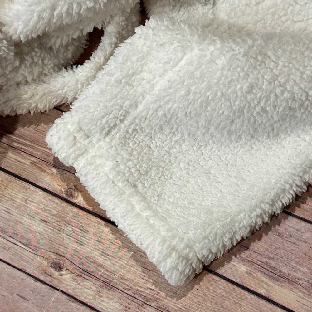 Pottery Barn Cozy Robe - Picture 10 of 14